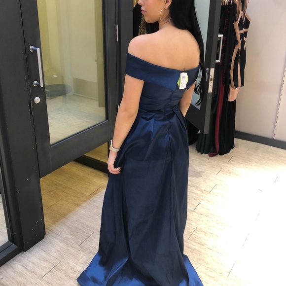 Windsor Dresses & Skirts - Navy “Gown” Dress